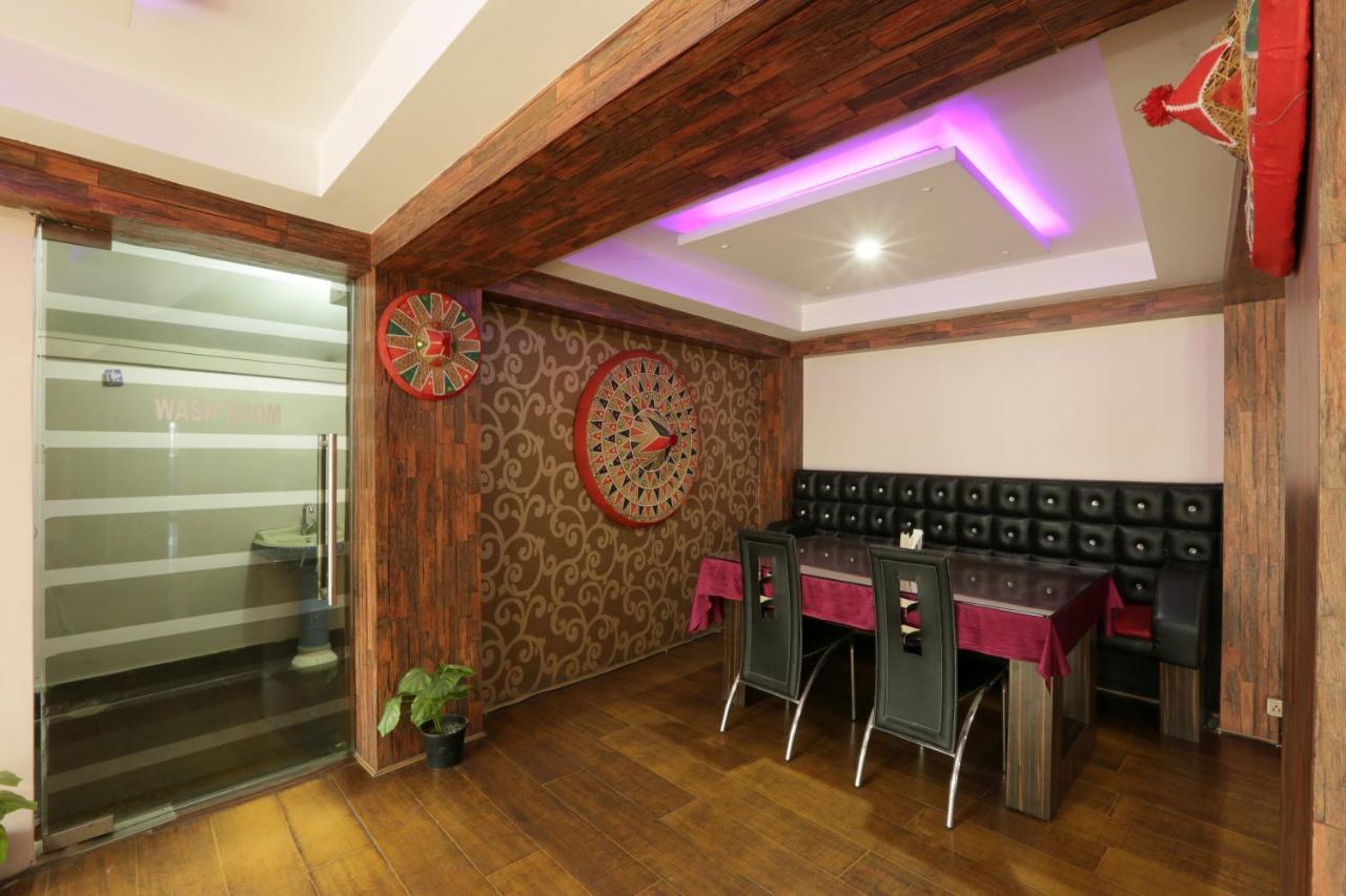 Hotel Dream City Гувахати Экстерьер фото